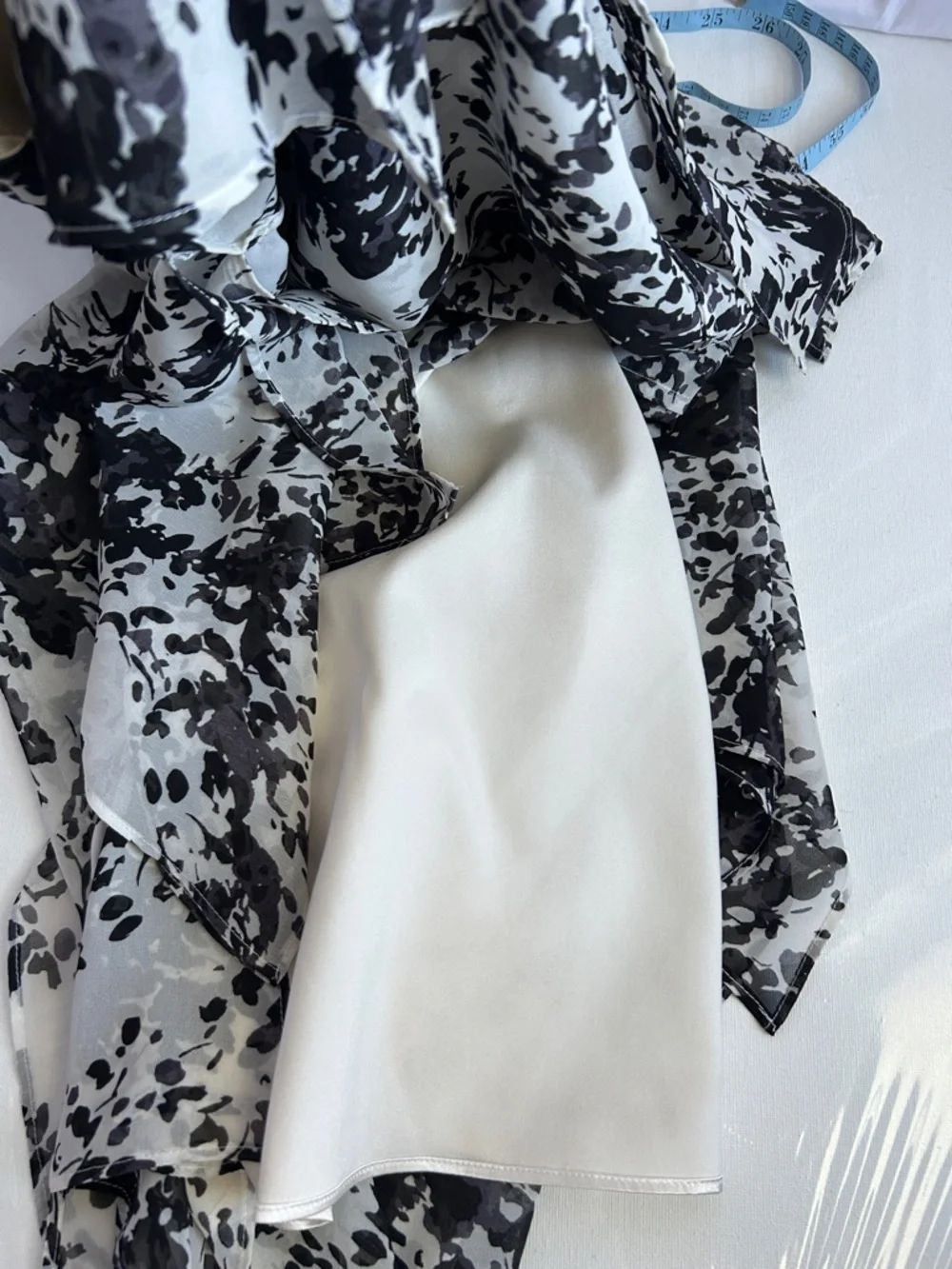 White House Black Market Chifon Halter Floral-Print Midi Dress - Picture 14 of 15